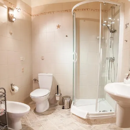 Duval * ワルシャワ